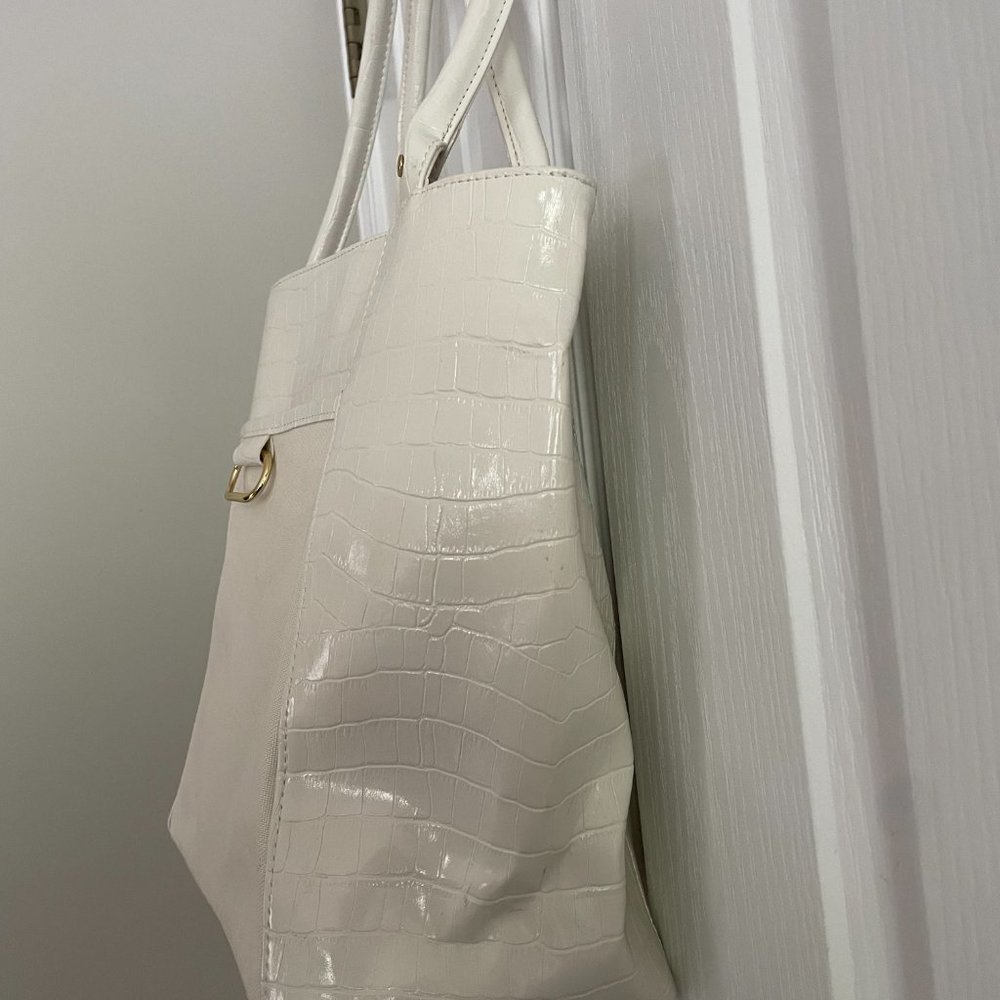 White Tote w/ Hot Pink Interior - Picture 2 of 9